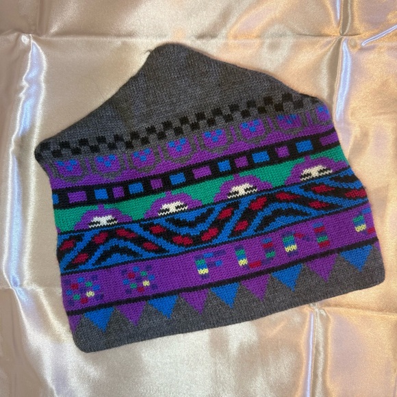 Pendleton | Multicolor Patterned Knit Hat - Picture 2 of 3